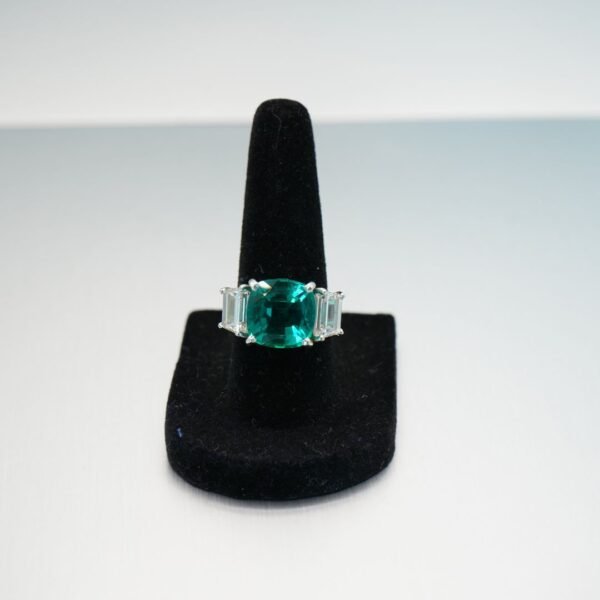 Verdant Splendor Diamond Ring - Image 4